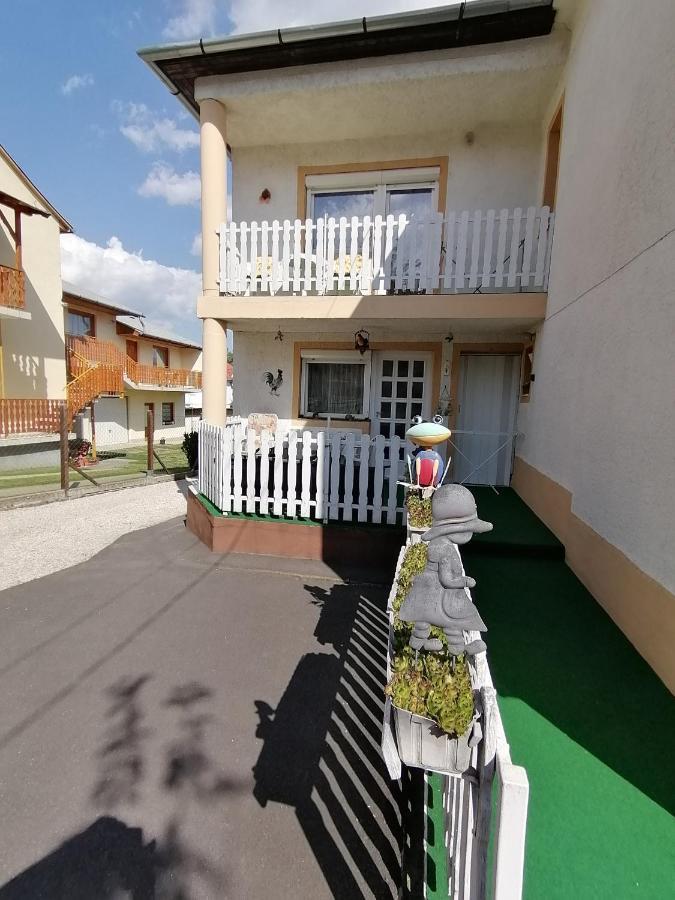 Ildiko Vendeghaz Heviz Apartment ภายนอก รูปภาพ