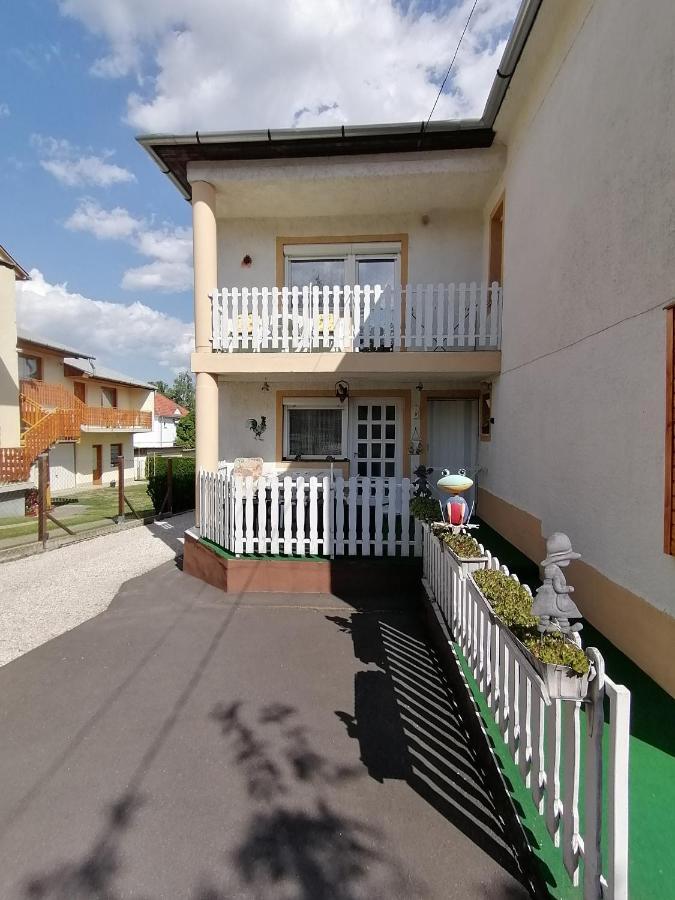 Ildiko Vendeghaz Heviz Apartment ภายนอก รูปภาพ