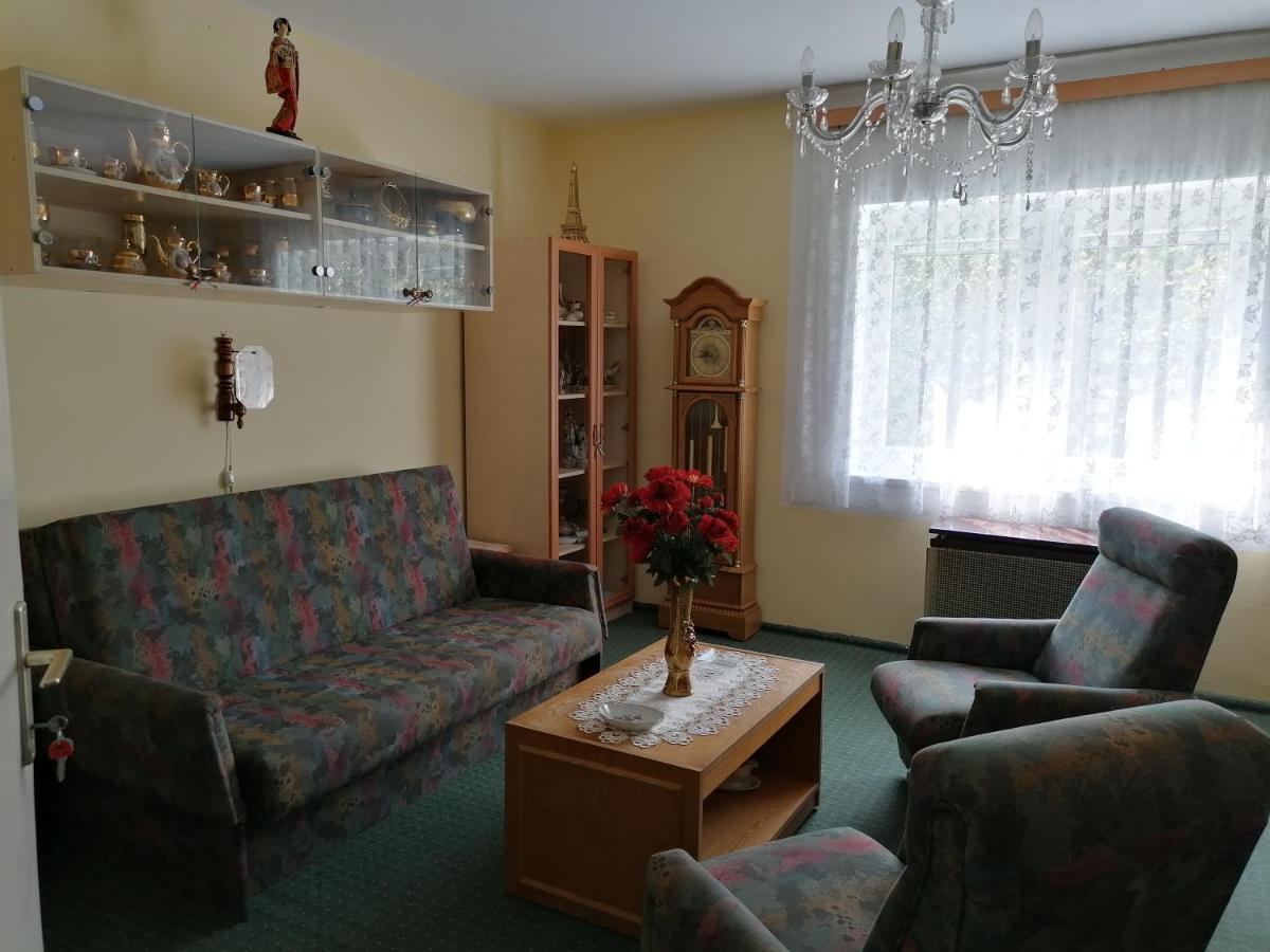 Ildiko Vendeghaz Heviz Apartment ภายนอก รูปภาพ