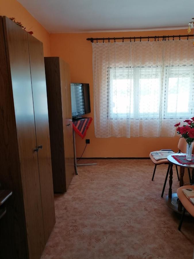 Ildiko Vendeghaz Heviz Apartment ภายนอก รูปภาพ