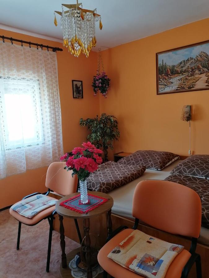 Ildiko Vendeghaz Heviz Apartment ภายนอก รูปภาพ